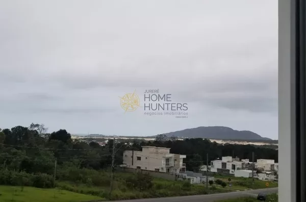 Casa nova, com 2 dormitórios sendo 2 suites.