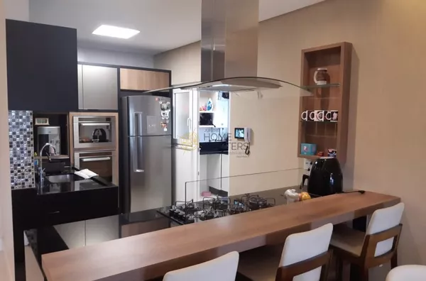 Apartamento 3 suítes montado em Jurerê Internacional 