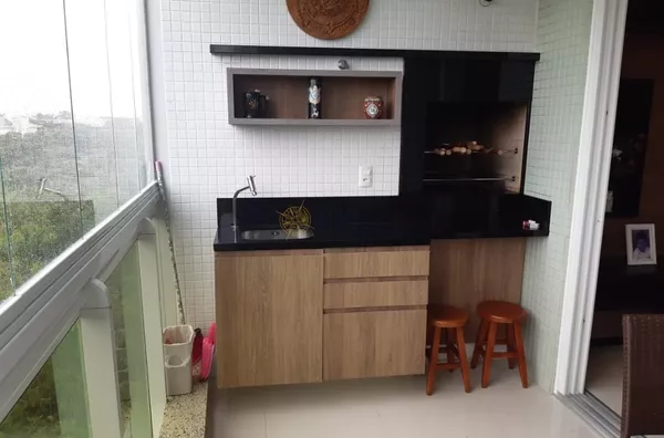 Apartamento 3 suítes montado em Jurerê Internacional 