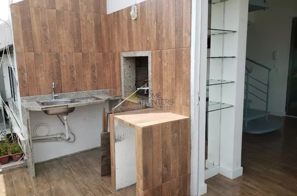 Venda, excelente cobertura em Jurerê