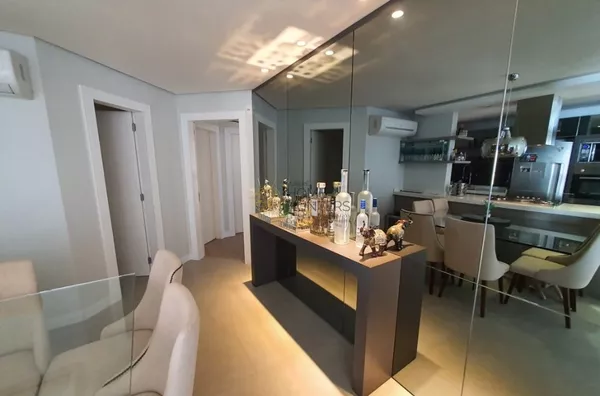 Apartamento para venda 3 quartos mobiliado em Jurerê