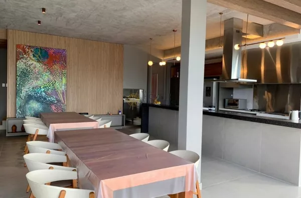 Linda casa para venda, frente mar em Cachoeira do Bom Jesus