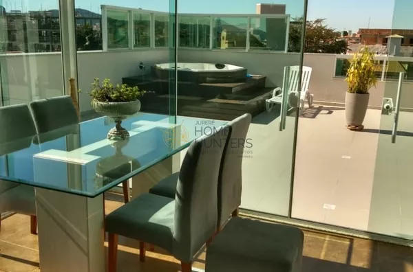 Cobertura 3 dormitórios, com jacuzzi e semi mobiliada