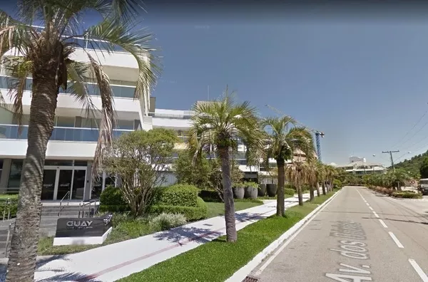 QUAY LUXURE RESIDENCE