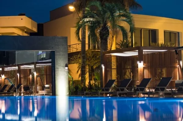 QUAY LUXURE RESIDENCE