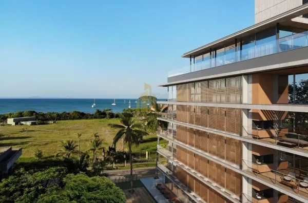 EXCELENTE APARTAMENTO 3 SUÍTES FRENTE MAR