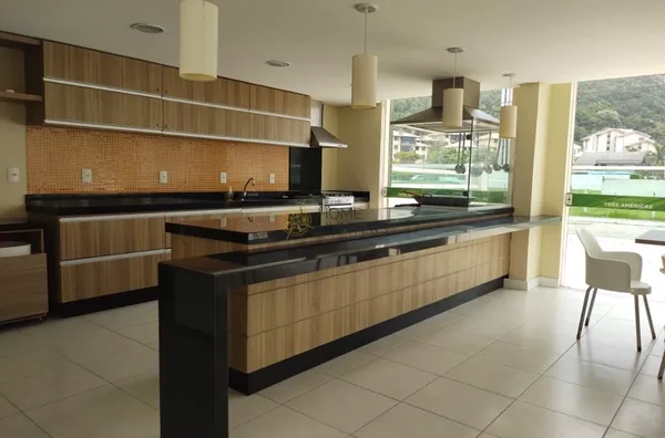 Cobertura para Temporada 4 dormitorios, piscina. frente mar. 