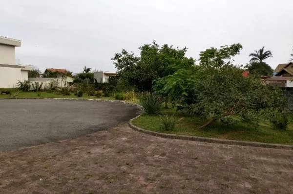  Terreno plano 450m² em Cachoeira de Bom Jesus