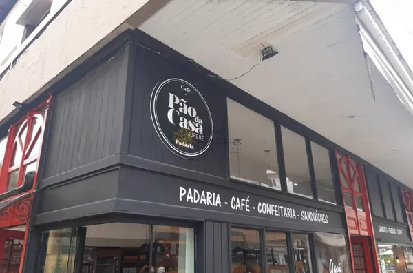 Loja comercial para venda mobiliada para padaria em Jurerê