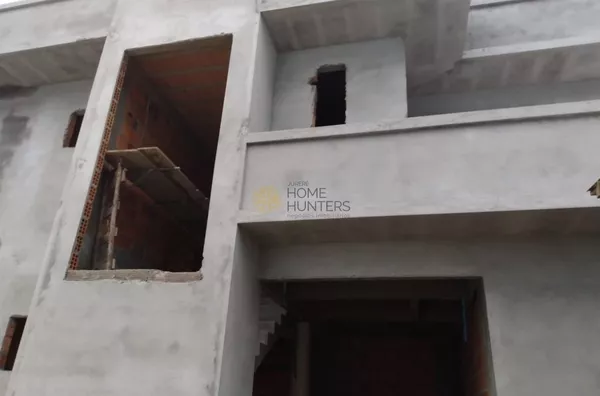 Casa para venda 4 quartos em fase de acabamento em condomínio