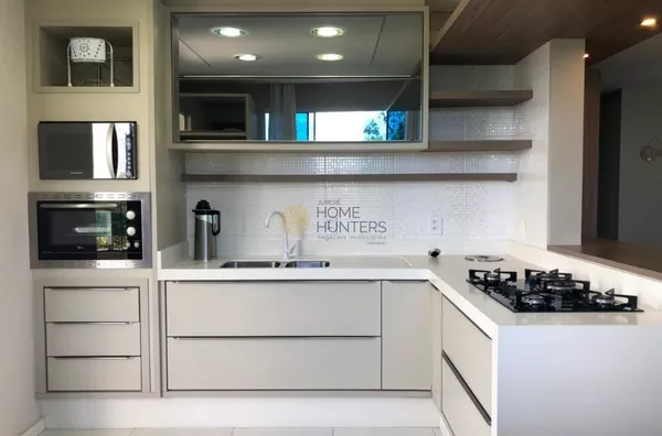 Cobertura para venda e aluguel 3 quarto(s) / 1 suíte com vista para o mar