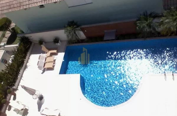 Cobertura 4 suítes, 4 vagas, com vista mar.