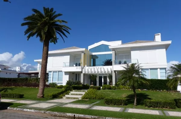 Linda mansão com 1085 m²