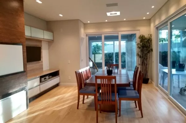 MANSÃO 5 SUÍTES MOBILIADA.