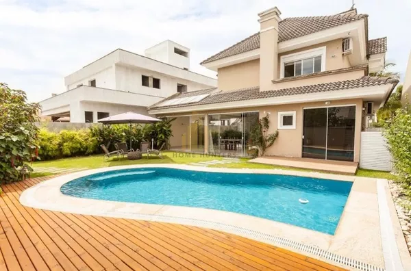 Excelente casa para venda e temporada.