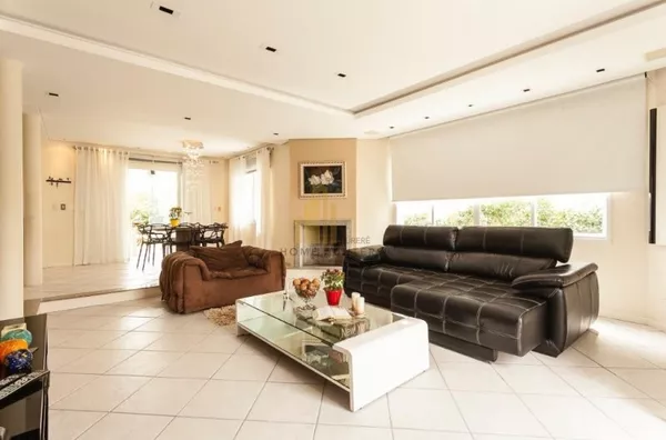 Excelente casa para venda e temporada.