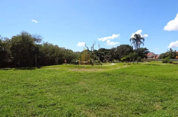 Terreno em Condomínio Fechado