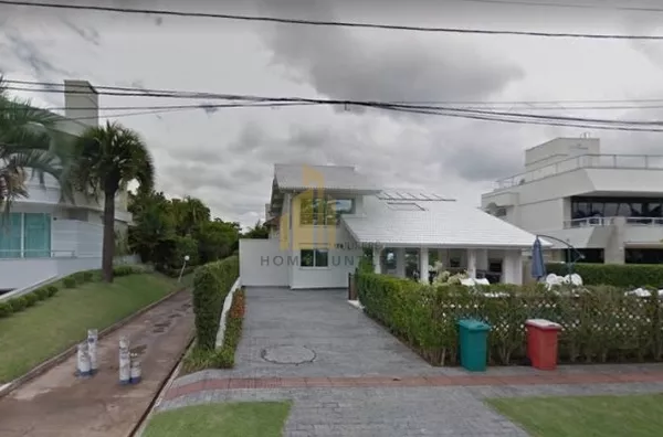 Excelente casa em Jurere Internacional para temporada.