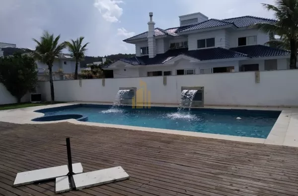 Linda mansão para temporada 5 suítes