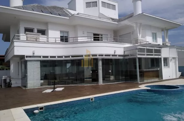 Linda mansão para temporada 5 suítes