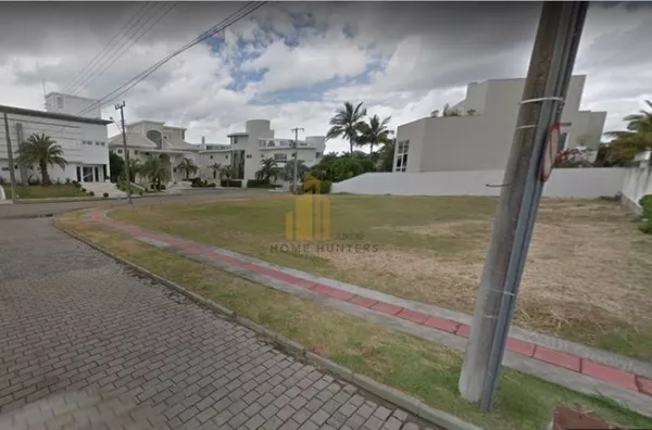 Excelente terreno com 793m² a 50 metros da praia