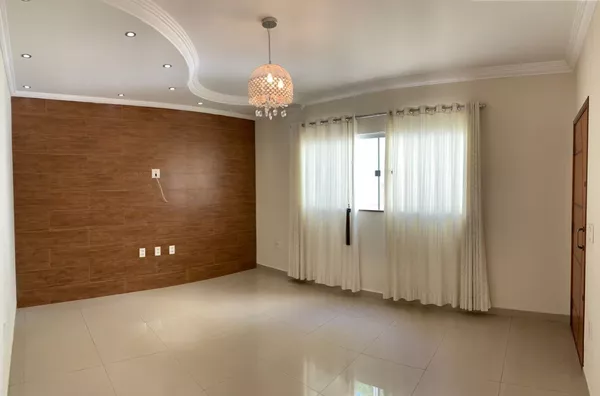 CASA BAIRRO JARDIM ITAPUÃ