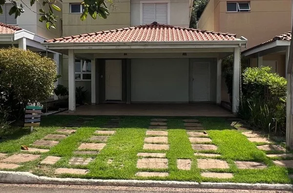 CASA EM CONDOMINÍO CAMPOS VERDES