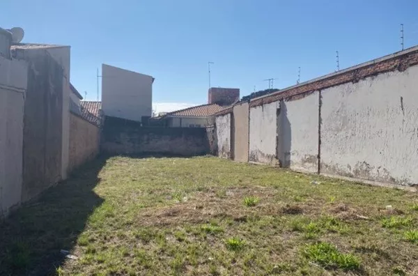 TERRENO PROXIMO A CAIXA D'ÁGUA DA 14