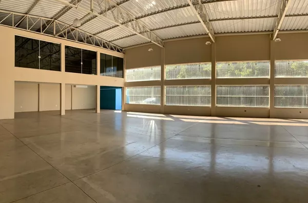 BARRACÃO COMERCIAL BAIRRO JARDIM MIRASSOL
