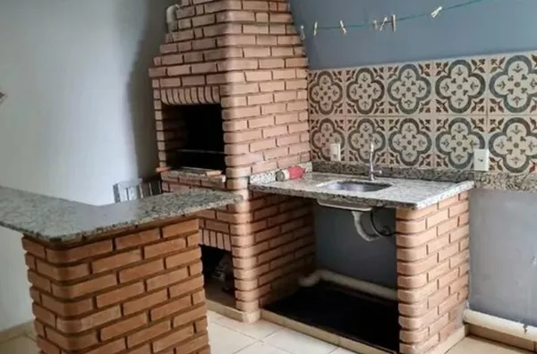 CASA EM CONDOMINÍO BAIRRO CIDADE JARDIM
