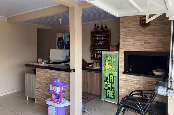 CASA COM PISCINA NO ALTO JARDINS