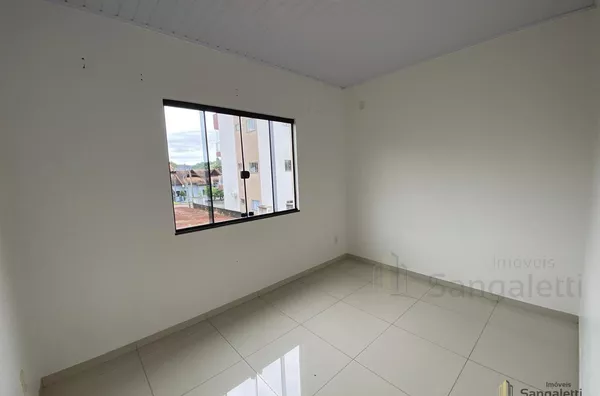 CASA DOIS PISOS A VENDA 