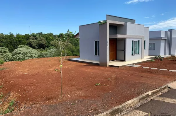 CASA DE ESQUINA NO IDALINA SCARIOT