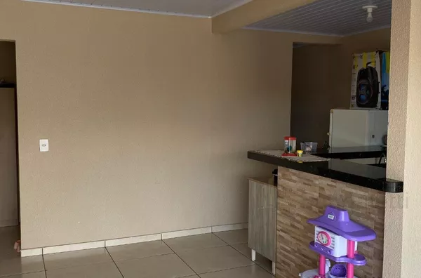 CASA COM PISCINA NO ALTO JARDINS