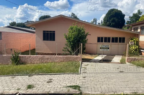 CASA PARA LOCAÇÃO A 3 QUADRAS DO CENTRO