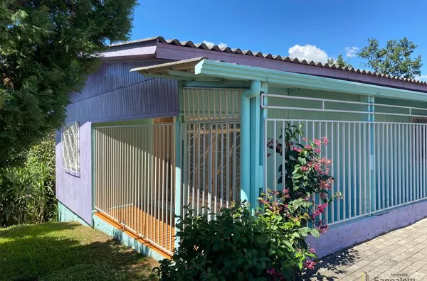 CASA DE ESQUINA NO NOSSA SENHORA APARECIDA 