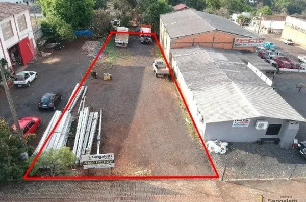 LOTE NO CENTRO DA CIDADE 