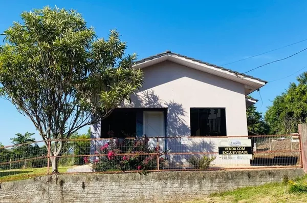 CASA A VENDA NO CRISTO REI