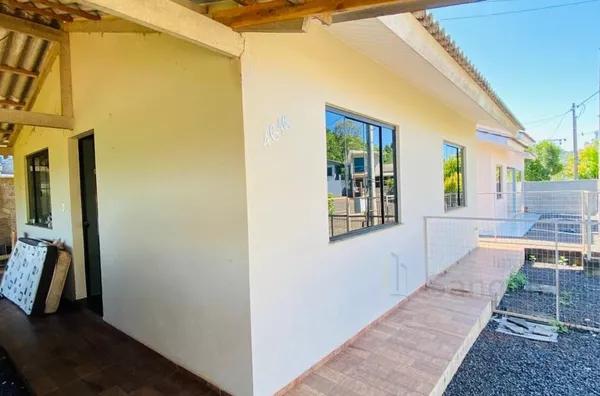 DUAS CASAS NO MESMO LOTE 