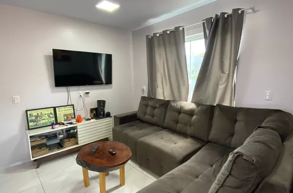 CASA DE ESQUINA NO IDALINA SCARIOT