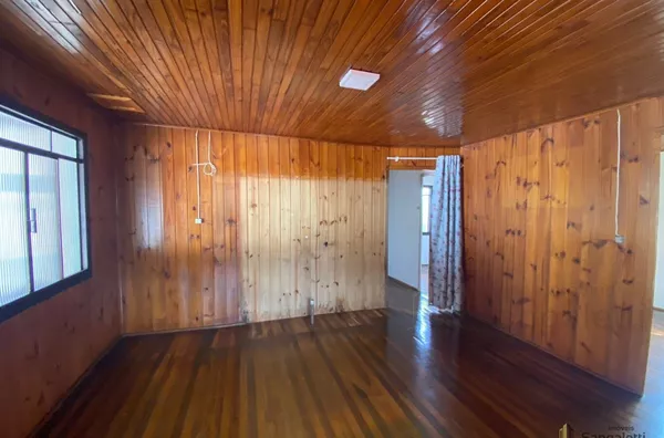 CASA PARA VENDA NO CRISTO REI