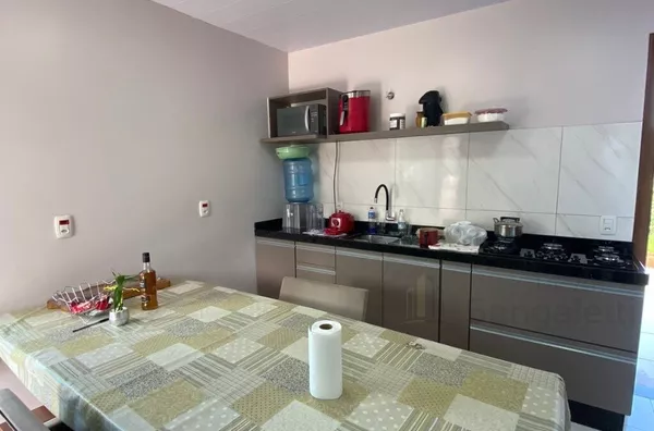 CASA DE ESQUINA NO IDALINA SCARIOT