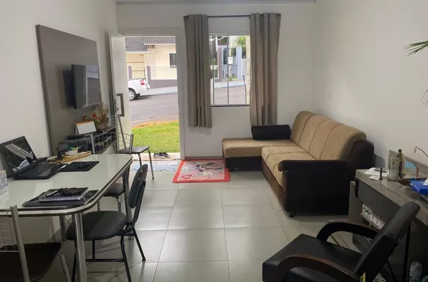 CASA GEMINADA NO LOTEAMENTO CENCI