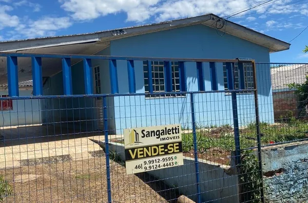 DUAS CASAS EM MESMO LOTE! 