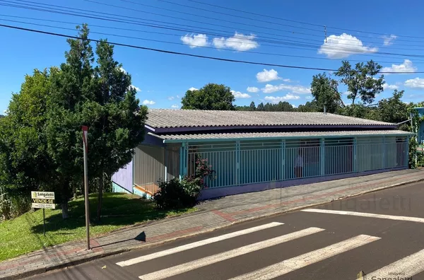 CASA DE ESQUINA NO NOSSA SENHORA APARECIDA 