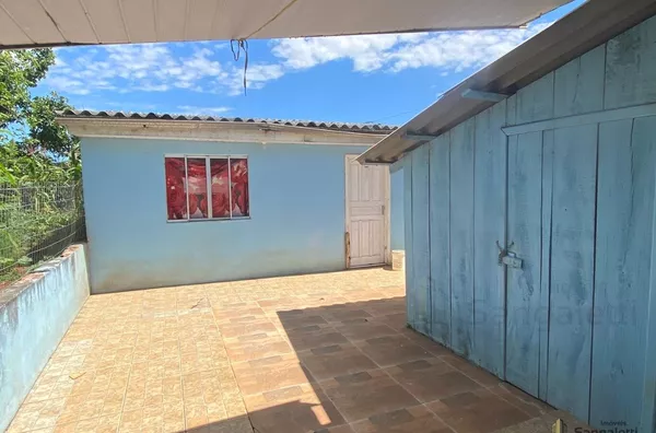 DUAS CASAS EM MESMO LOTE! 