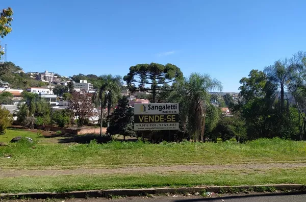 EXCELENTE TERRENO NO CENTRO