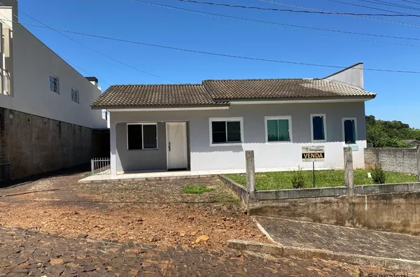 CASA NO CONDOMÍNIO IBATÉ 