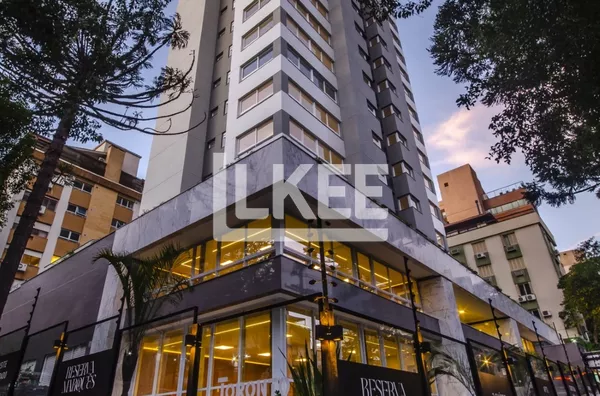 Auxiliadora | Apartamento com 3 quartos (sendo 3 suítes) | 112,80 m² | 4 Banheiros | 2 Vagas | Em Porto Alegre/RS