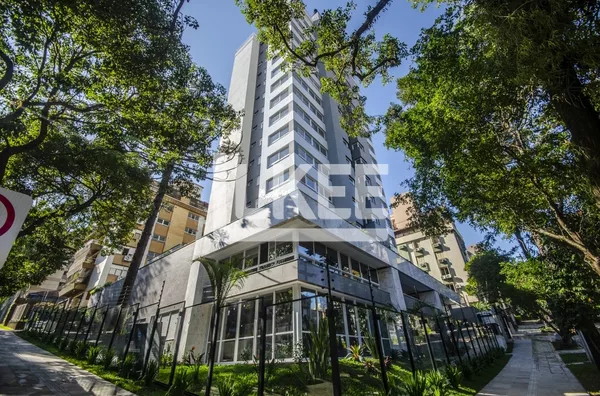 Auxiliadora | Apartamento com 3 quartos (sendo 3 suítes) | 112,80 m² | 4 Banheiros | 2 Vagas | Em Porto Alegre/RS